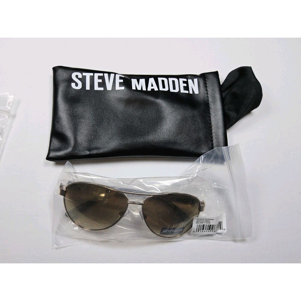 Steve Madden Outlook Aviator Eyewear Sunglasses